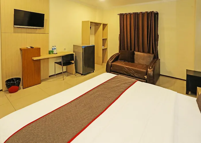 Super Oyo Townhouse Oak Hotel Fiducia Serpong