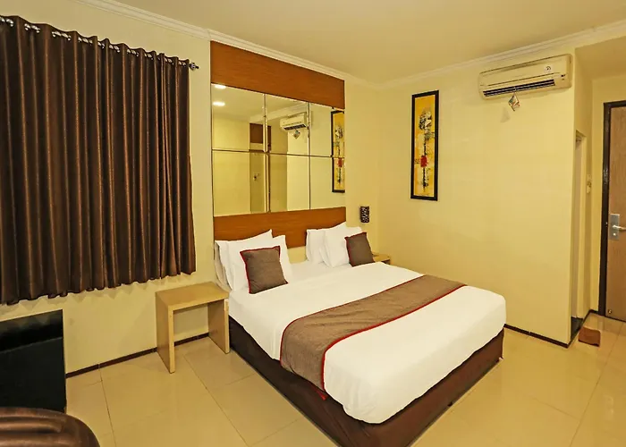 Super Oyo Townhouse Oak Hotel Fiducia Serpong