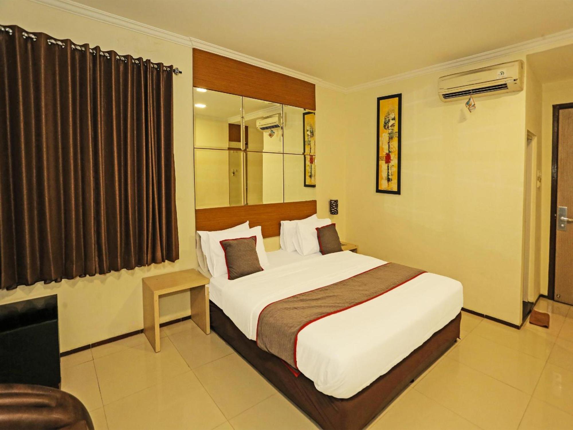 Super Oyo Townhouse Oak Fiducia