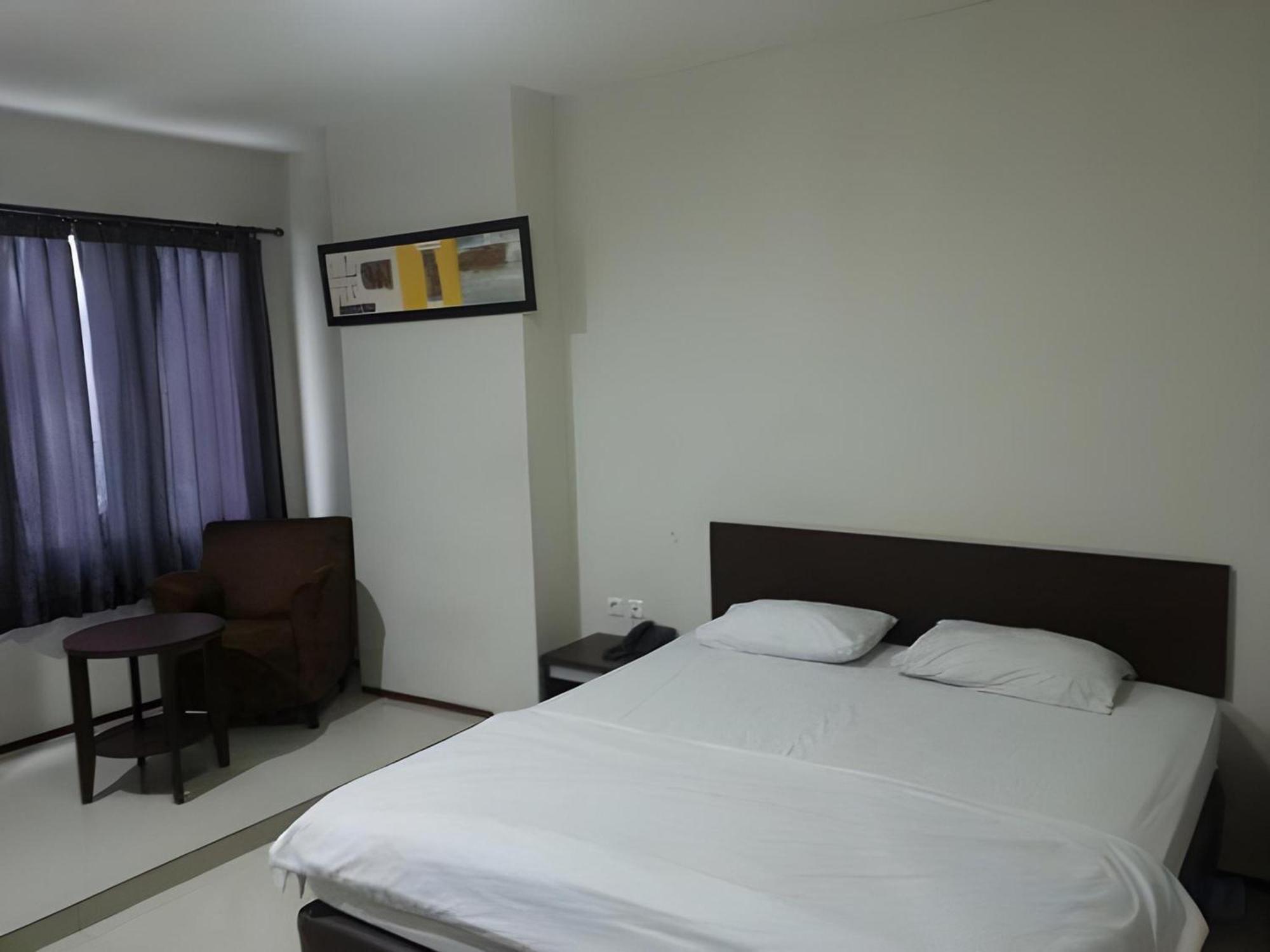 Super Oyo Townhouse Oak Fiducia Hotel