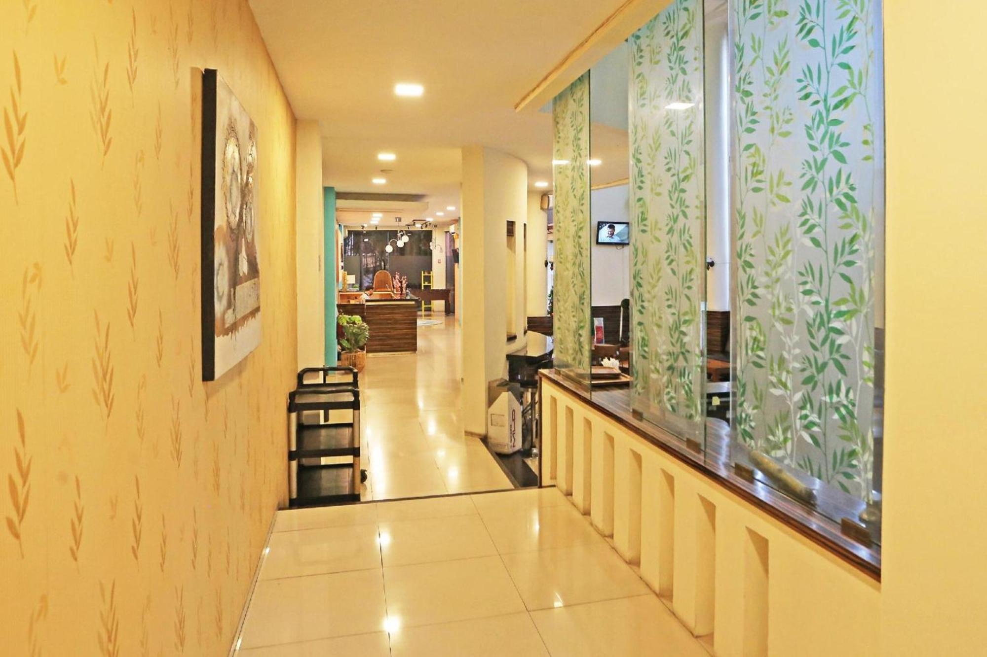 Hotel Super Oyo Townhouse Oak Fiducia