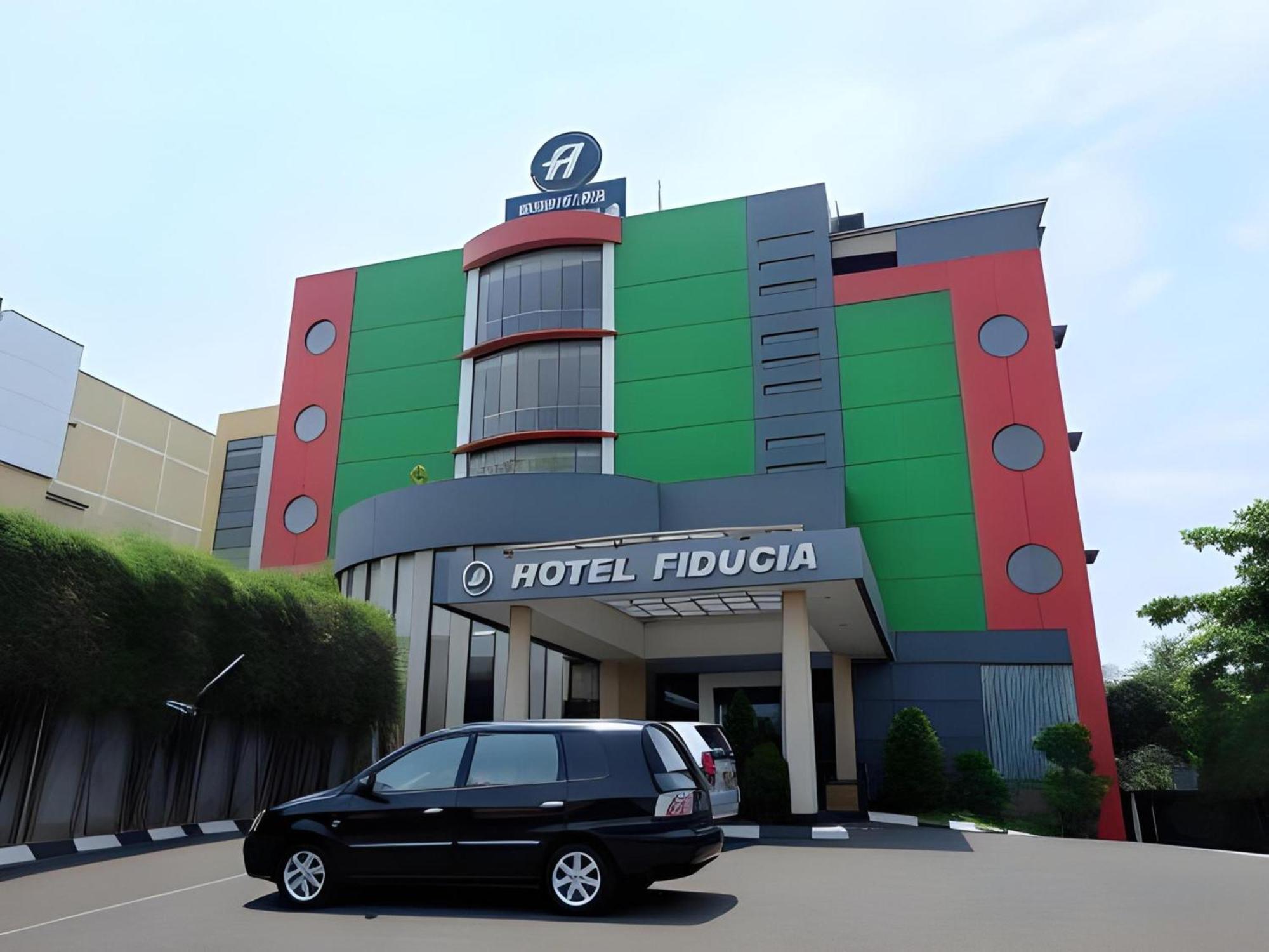 Hotel Super Oyo Townhouse Oak Fiducia