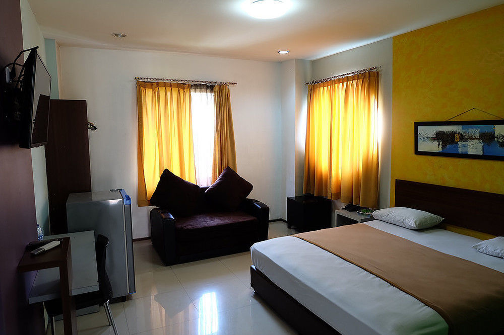 Super Oyo Townhouse Oak Fiducia 3*